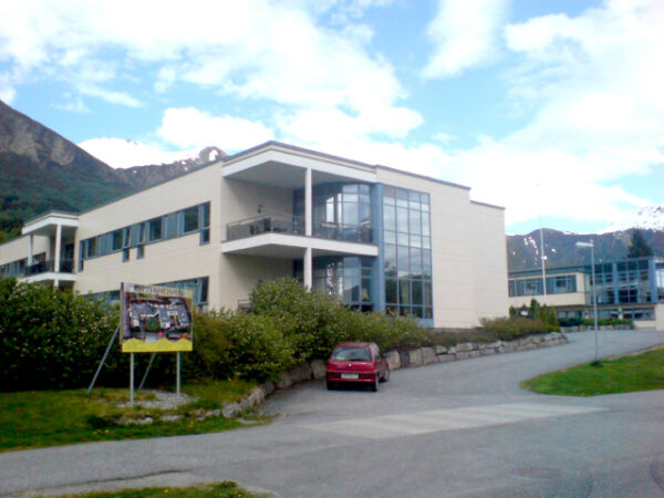 Ombygging av Ørstaheimen vert for dyr
