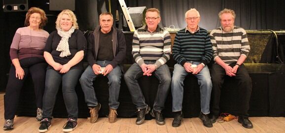 Jubileumsrevy i Hovdebygda