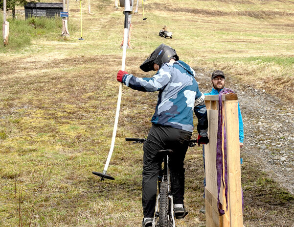 Test sykkelferdigheitene i skiheisa