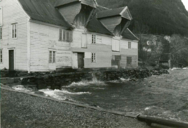 Sverre Bjørdal 90 år