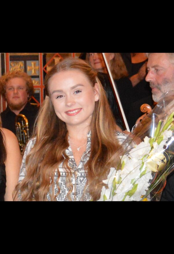 Louise (14) fekk talentstipend