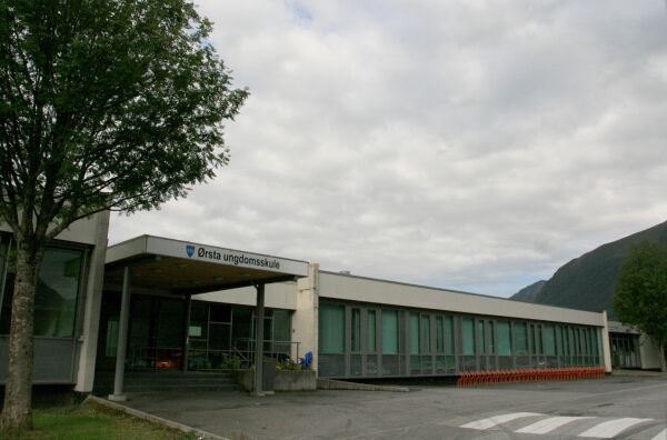 Ungdommar i slåstkamp - to lettare skadde