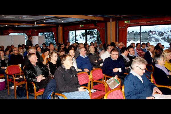 Fellesmøtet er i gong