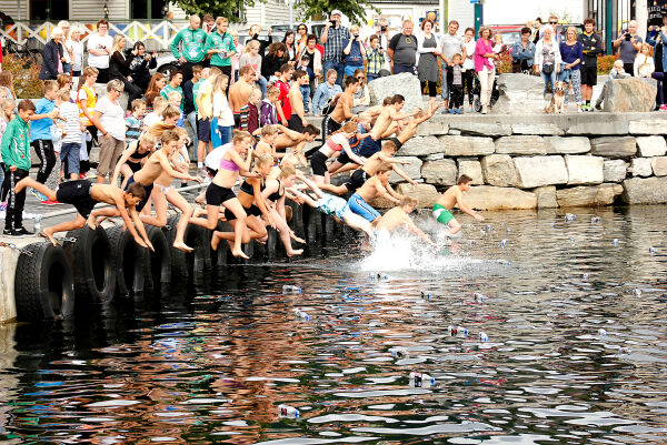 Utfordring: Hopp i havet