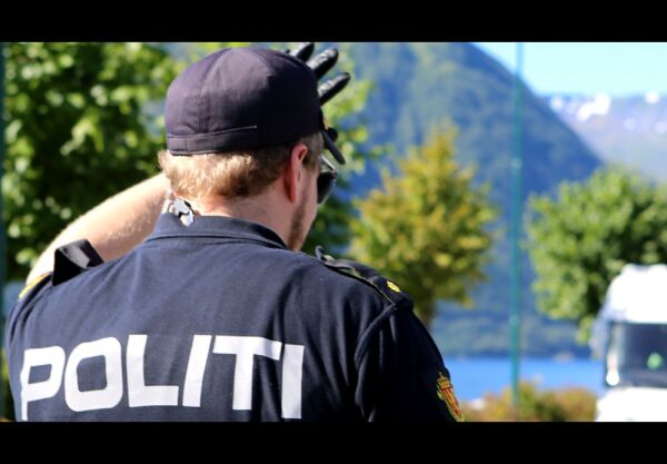 Høg fart i Austefjorden