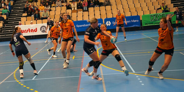 Kjempa hardt mot tabell--nabo