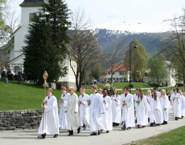Desse konfirmerer seg i Ørsta og Hjørundfjord