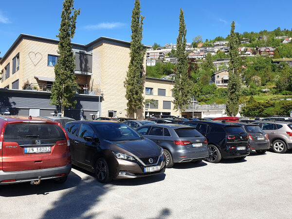 – Umogleg for besøkjande å finne ledige p-plassar
