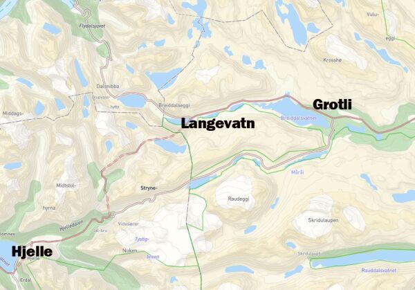 Bussen frå Oslo til Volda bles av vegen
