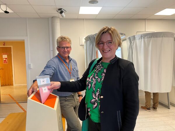 Senterpartiet fossar fram