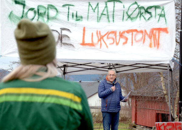 Advokatklage på bustadfelt-planar