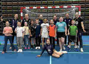 Fekk trene med handballstjernene