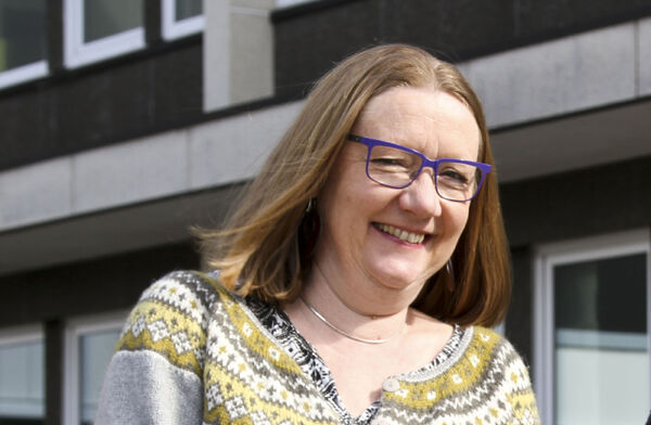 - Sjå litt ekstra til naboen