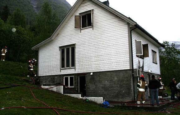 Husbrann på Rjånes