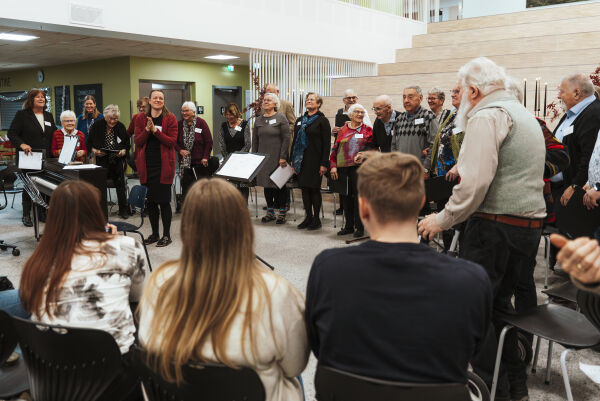 Haustfest med Volda demenskor