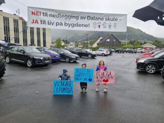 Demonstrasjon ved Ørsta rådhus