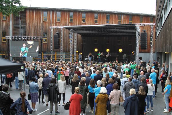 Studentane er tilbake i Volda