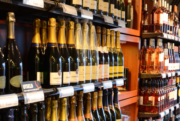 Tilrår lotteri – utan vin