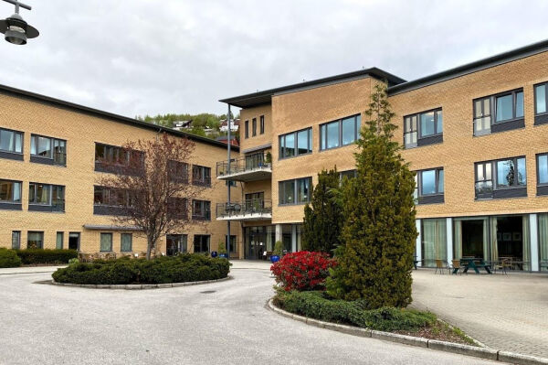 Uroa over tilhøva på sjukeheim