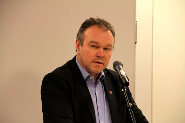 Mork-nedlegginga er under handsaming på Stortinget