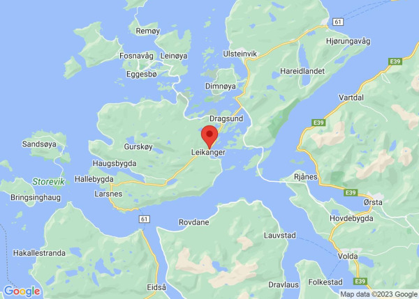 Naudrakettar over Voldsfjorden