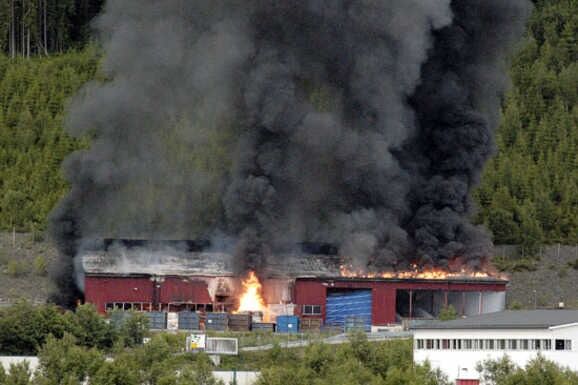 Storbrann ved  reinhaldsverket i Hovdebygda