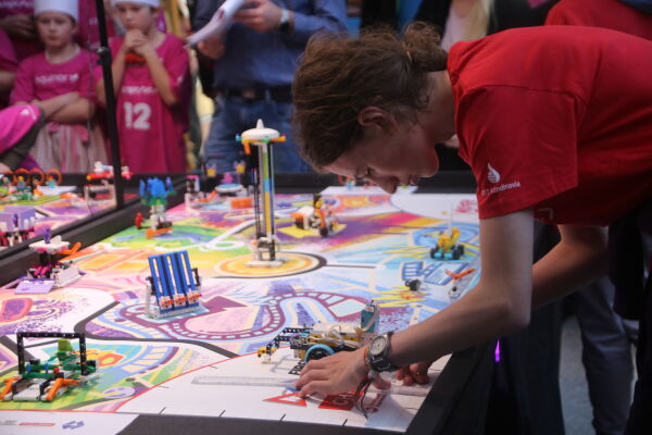 Til skandinavisk finale i FIRST LEGO League