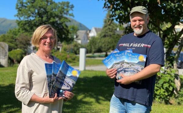 Rykande fersk turistbrosjyre for Volda