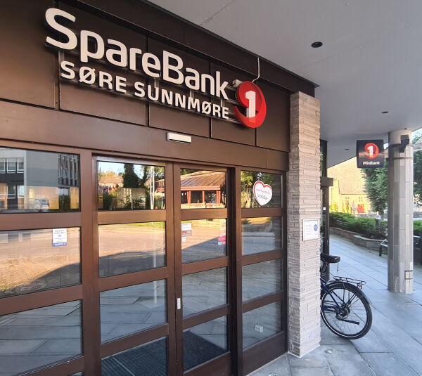 Til styret og generalforsamlinga for Sparebank 1 Søre Sunnmøre