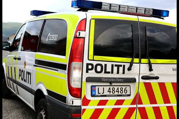 Stakk av frå politiet