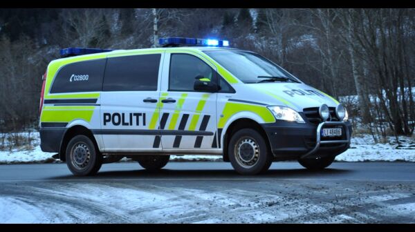 Meld for å køyre med is på ruta