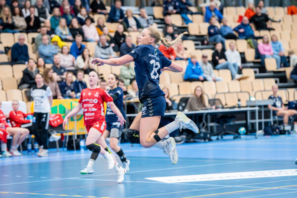 Hårfin siger på heimebane