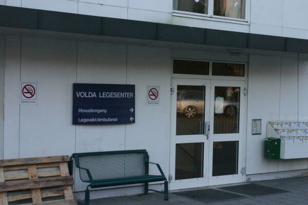 Telefonlinene  var nede ved Volda legesenter