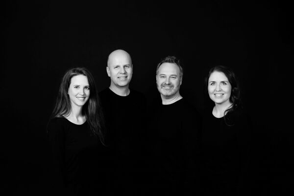 Kjende songar i a cappella-drakt