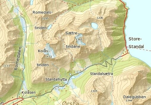 Skiløper tatt av snøskred ved Kolåstinden