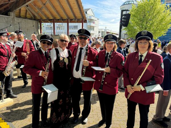 – Oppvarming til 17. mai!