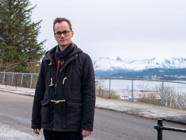 Vil ha mobilfrie skular i Møre og Romsdal