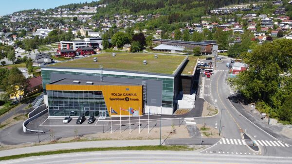 Volda Næringsforum delfinansierer golv