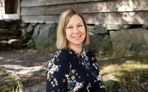 - Vi kastar oss rundt og prøvar å opne så snart som råd!