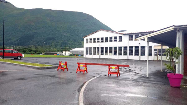 Parkeringsplassen ved Ørsta vgs stengd