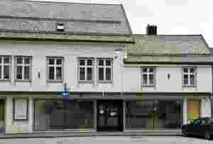 Kafe og gjestgiveri midt i Volda sentrum