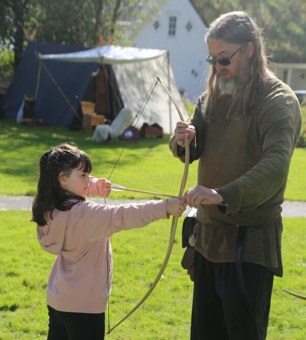- Innimellom lever eg som viking