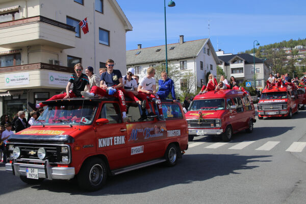 Gratis kontroll av russebilar