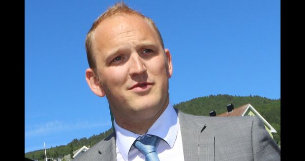 Landbruksministeren vitjar Volda