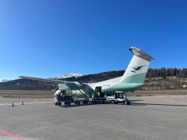 Flyplassen stenger måndag