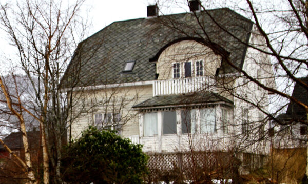 – Huset skal stå!