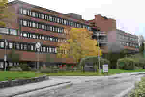 - Prioriterer en illusjon av økonomisk stabilitet langt foran pasientsikkerhet