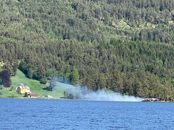 Brann på holme i Volda