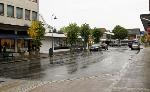Dømt til fengsel etter valdsbruk