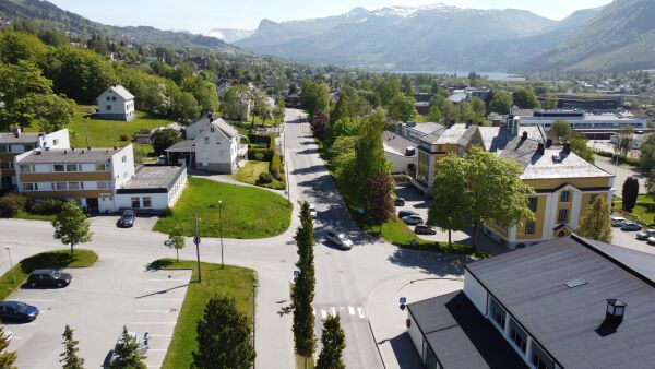 Vedtok forkøyrsveg og nedsett fartsgrense